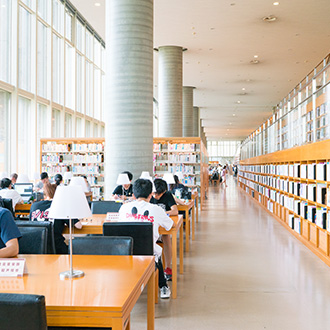 大學(xué)、研究設施